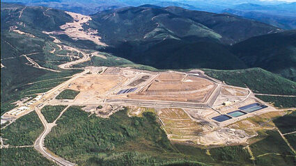 Golden Predator Mining Arizona Gold merger mine project Canada